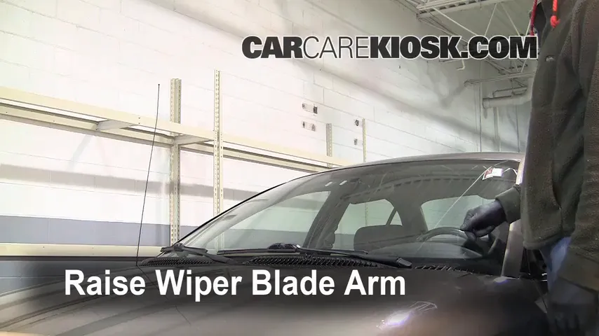 2000 Saturn SL 1.9L 4 Cyl. Windshield Wiper Blade (Front) Replace Wiper Blades